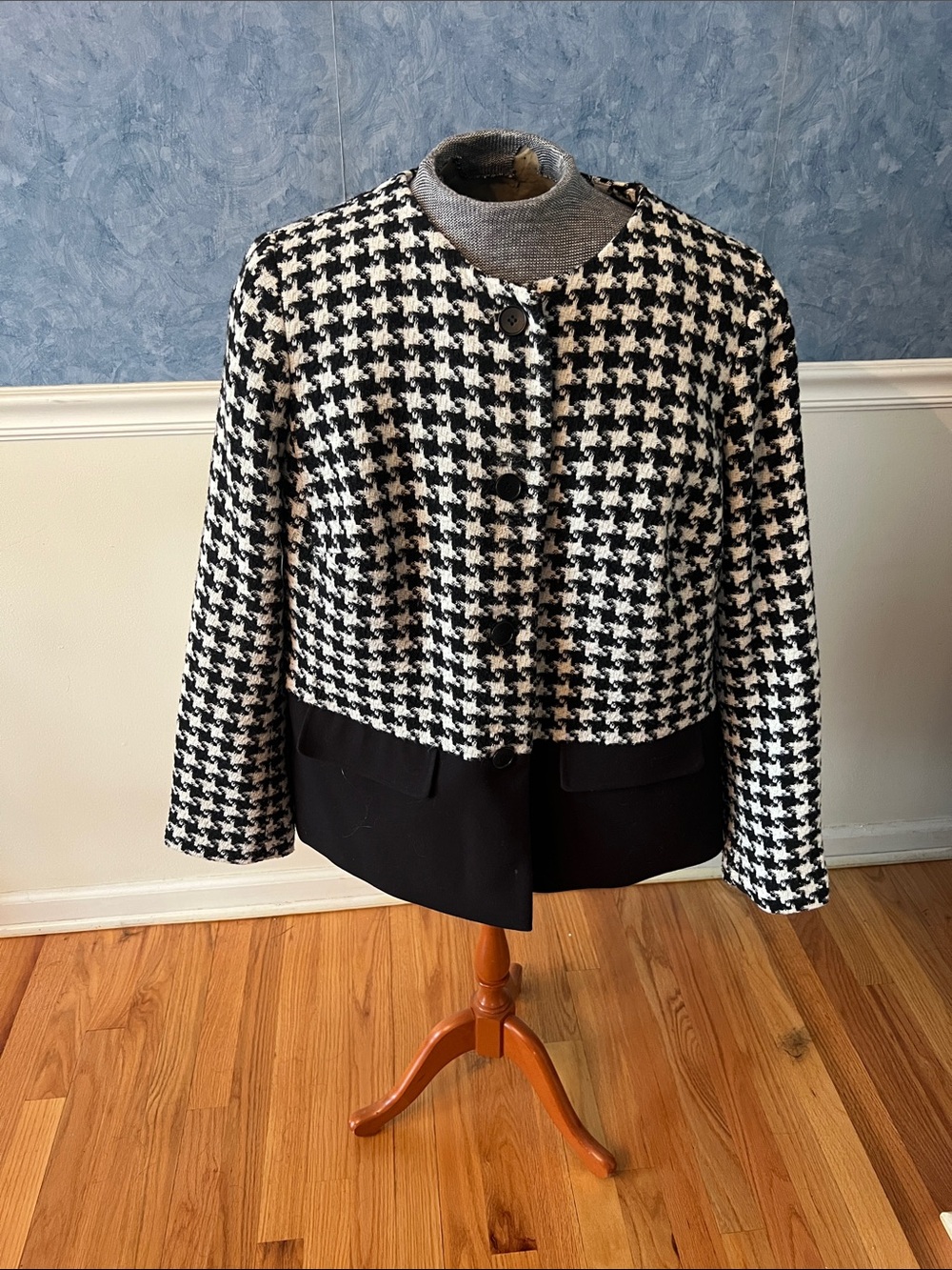 Talbots Black & White Houndstooth Cropped Blazer